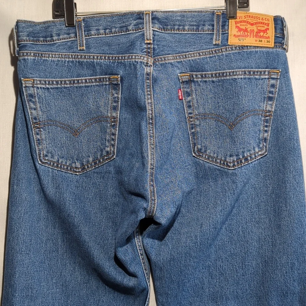 Levi's 505 Straight Leg Medium‎ Wash Mens Jeans Size 38